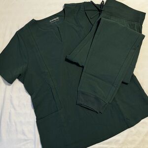 Hunter Green Scrub Set